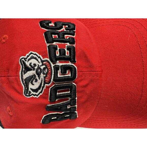Wisconsin Badgers Red and Black Baseball Cap - Picture 3 of 6
